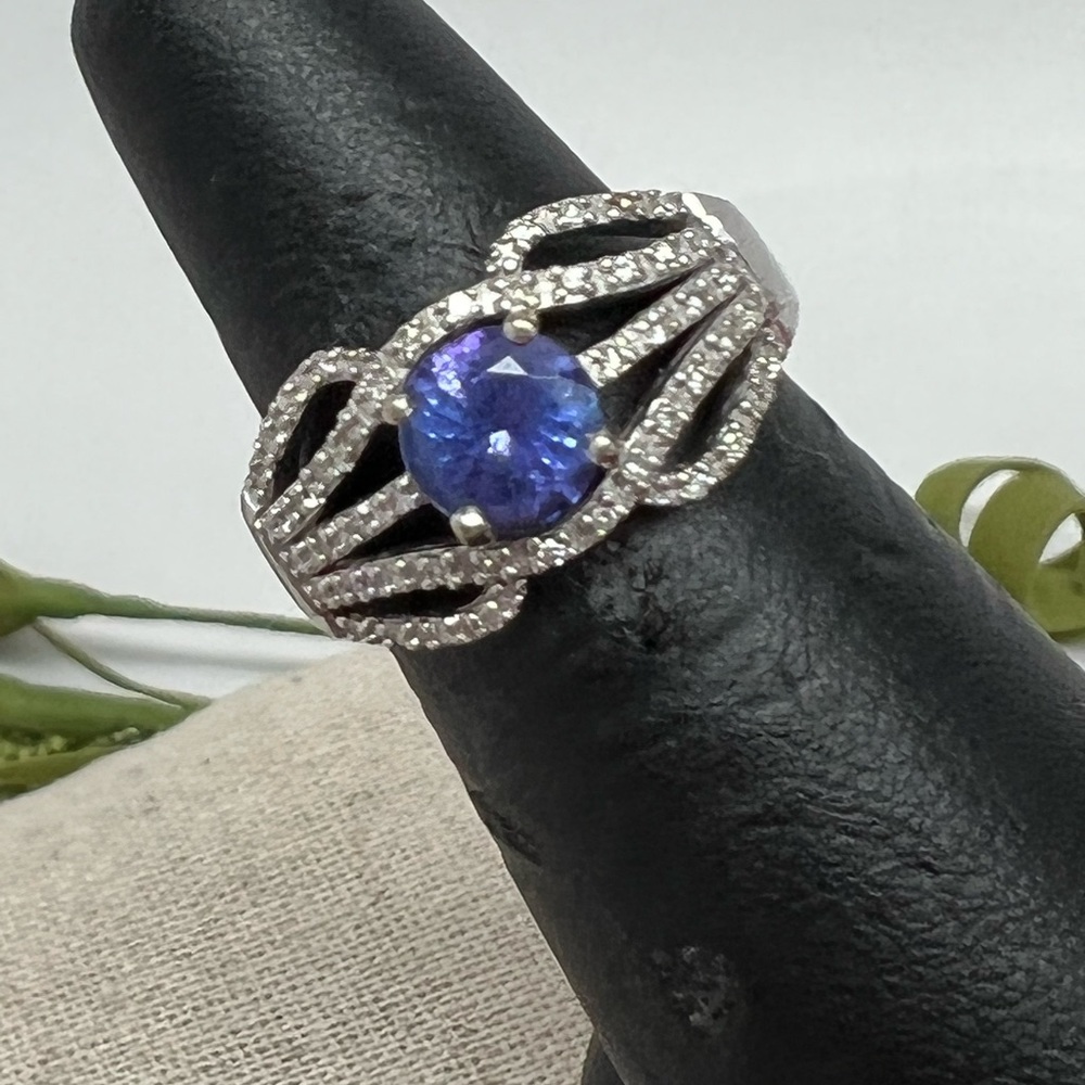 18K Solid White Gold Tanzanite Diamond Ring Sz 5.5 - Picture 6 of 16